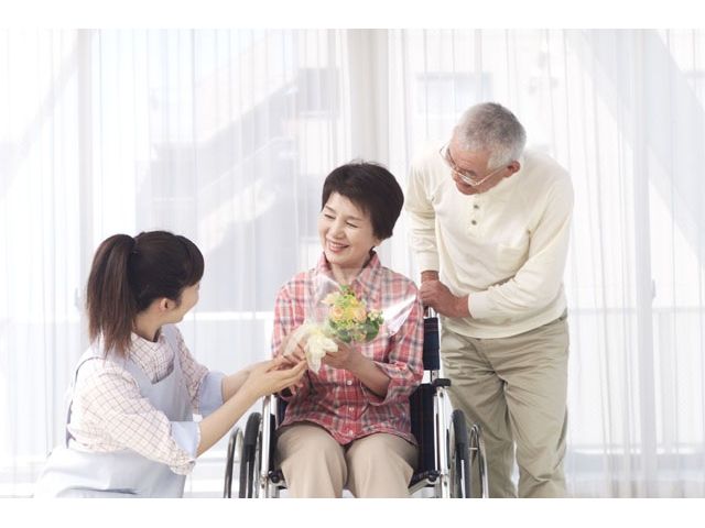 公益財団法人日産厚生会 介護老人保健施設佐倉ホワイエ