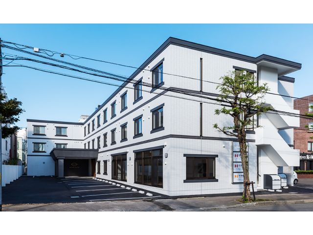 株式会社 two. seven Gold Hills