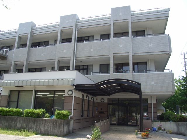 新山下ホーム