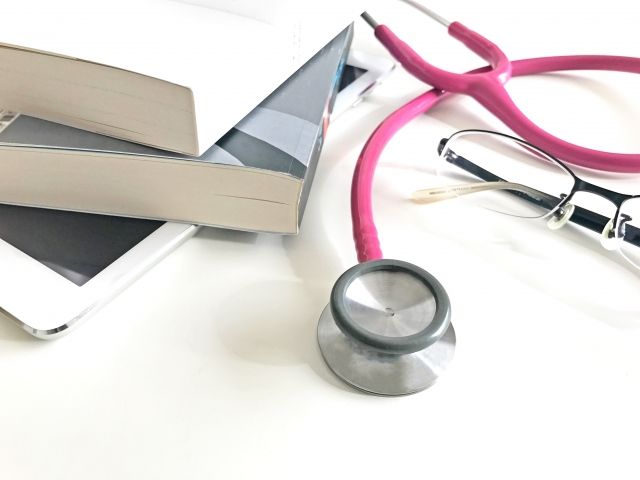 �q�~�s����/����É@