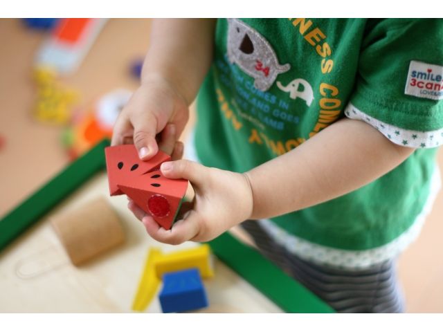 �y�Ζ؁z�F�ۈ牀