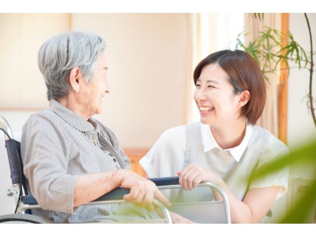 【三ツ境駅(車通勤可能)/老人ホーム/未経験・ブランク可/高時給】
