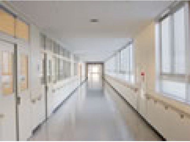 �l�C�̊w�Z�ی����ł̊Ō�t���l�I